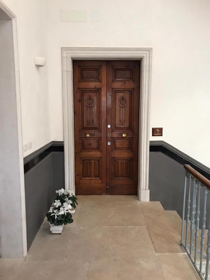 טרני Palazzo Romanelli B&B מראה חיצוני תמונה
