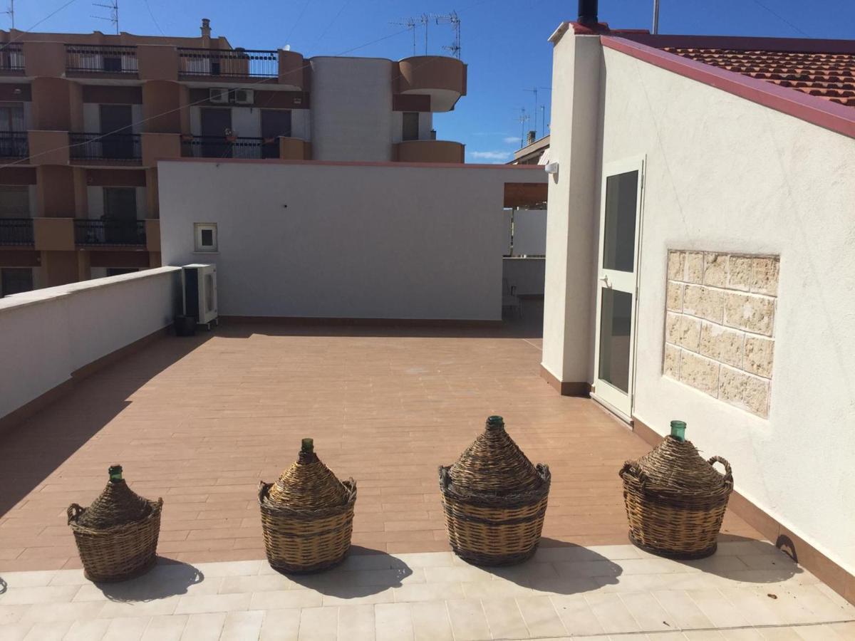 טרני Palazzo Romanelli B&B מראה חיצוני תמונה