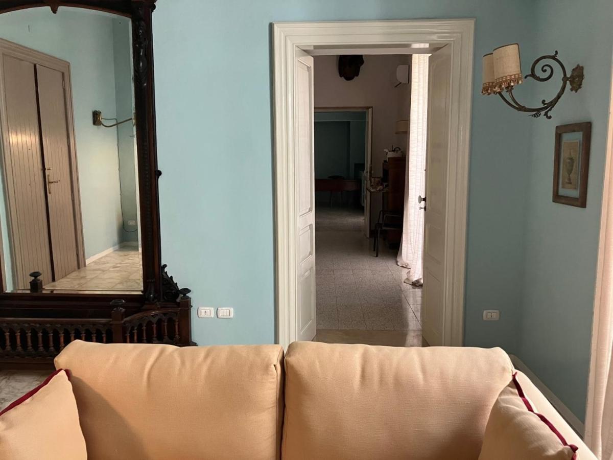 טרני Palazzo Romanelli B&B מראה חיצוני תמונה